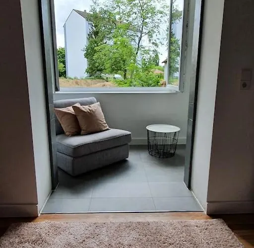 Apartment Eg Weststadt 4 *